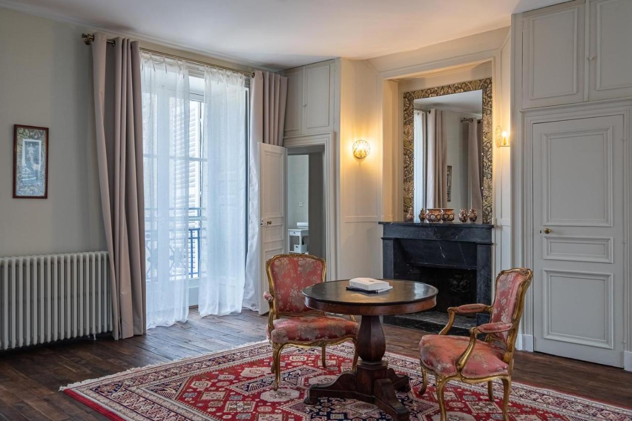 Chateau De Charnizay Екстер'єр фото